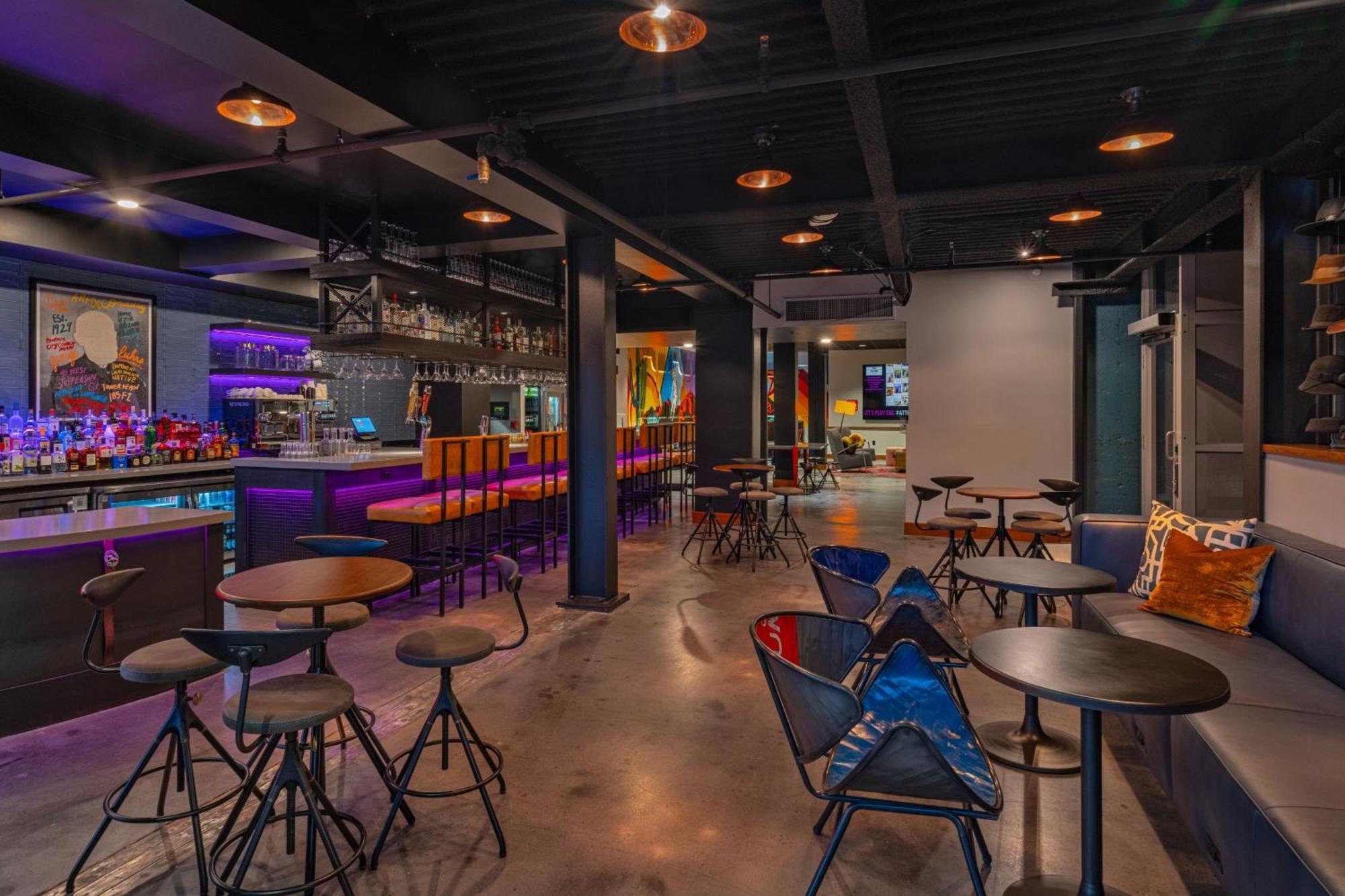 Moxy Phoenix Downtown Exterior photo