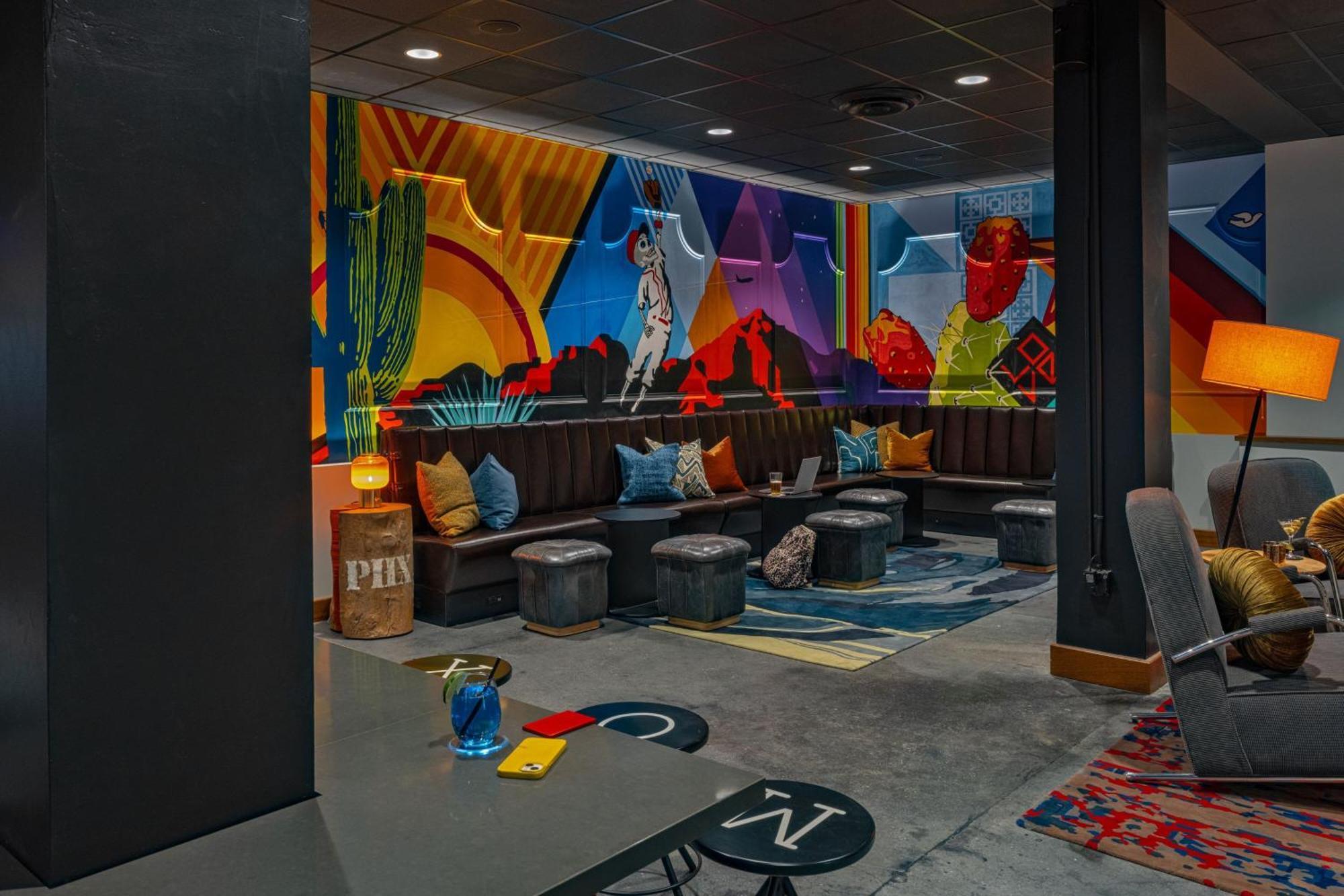 Moxy Phoenix Downtown Exterior photo